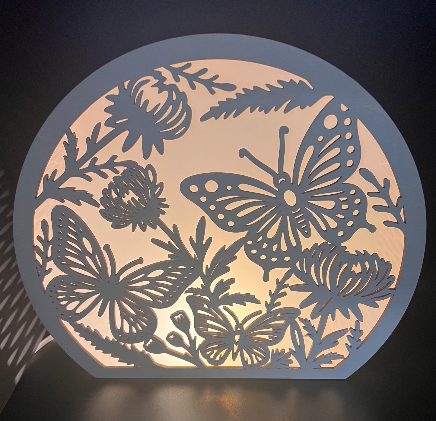 Table Lamp/Night Light with Butterflies or Hummingbird