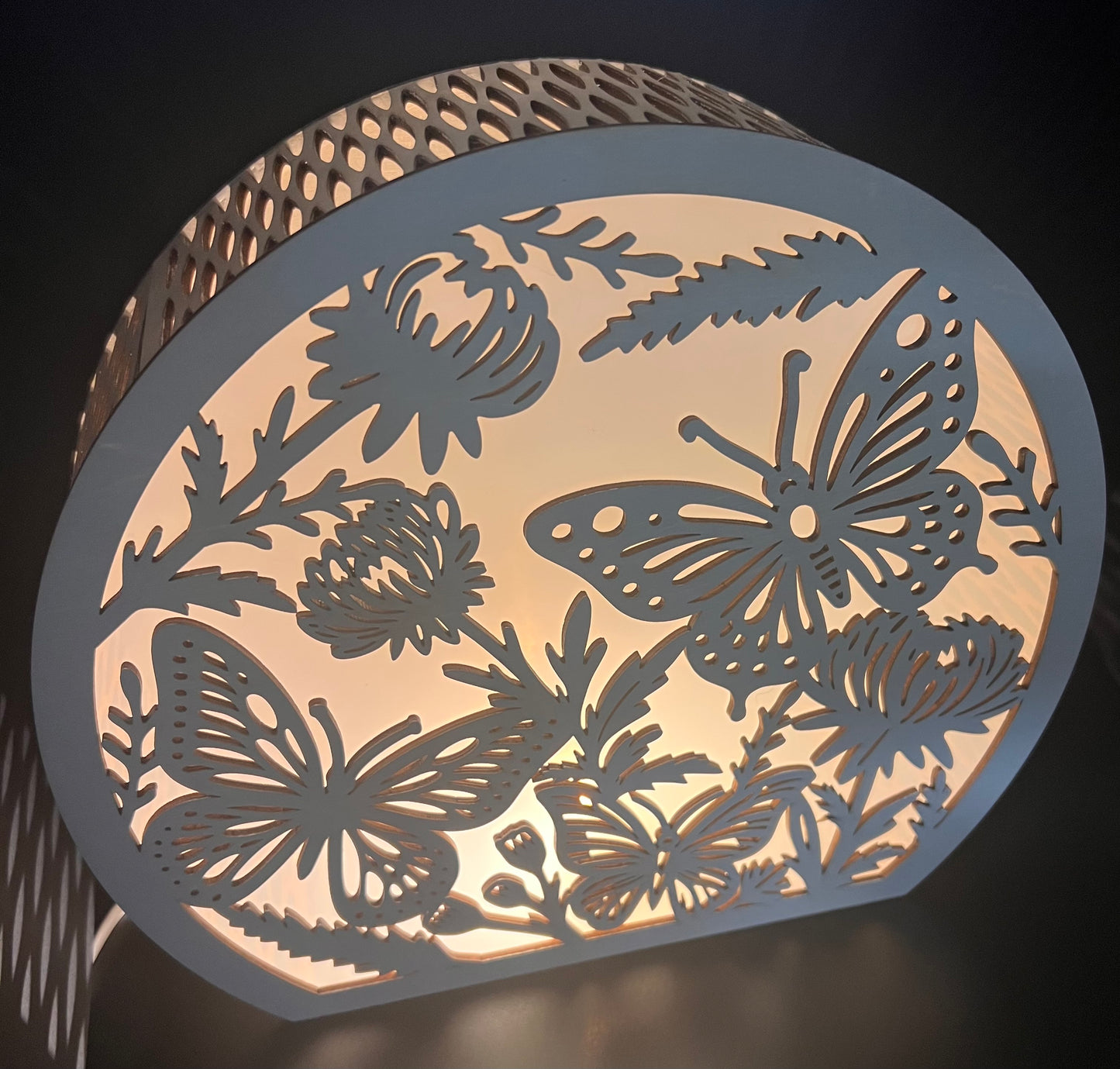 Table Lamp/Night Light with Butterflies or Hummingbird