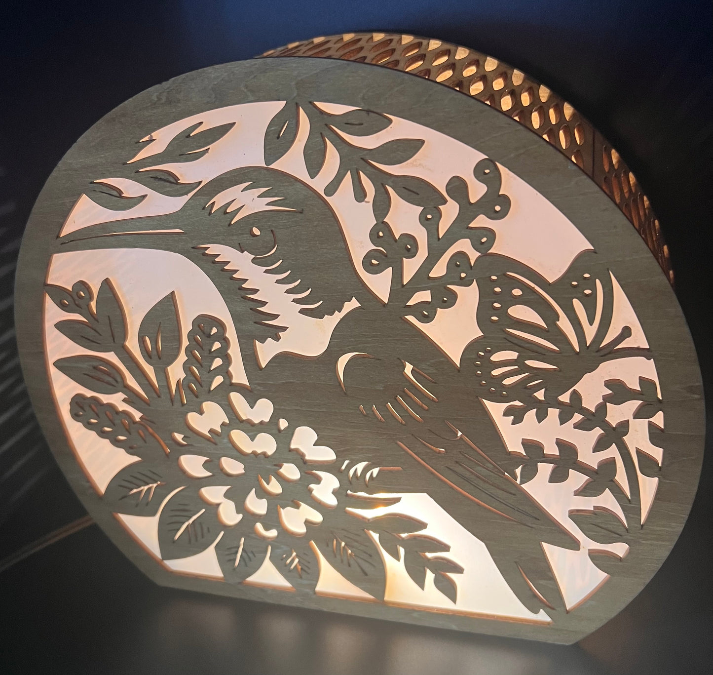 Table Lamp/Night Light with Butterflies or Hummingbird